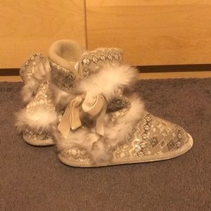 Signature Dearfoam slippers